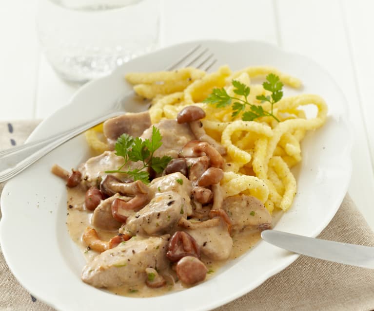 Schweinegeschnetzeltes Jäger Art mit Spätzle