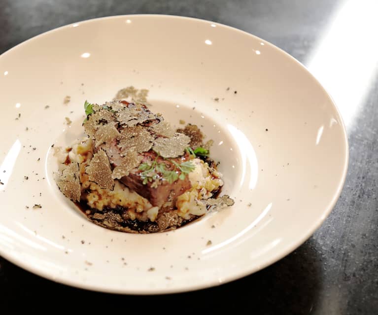 Entrecôte aux truffes sur son risotto à la chicorée rouge 