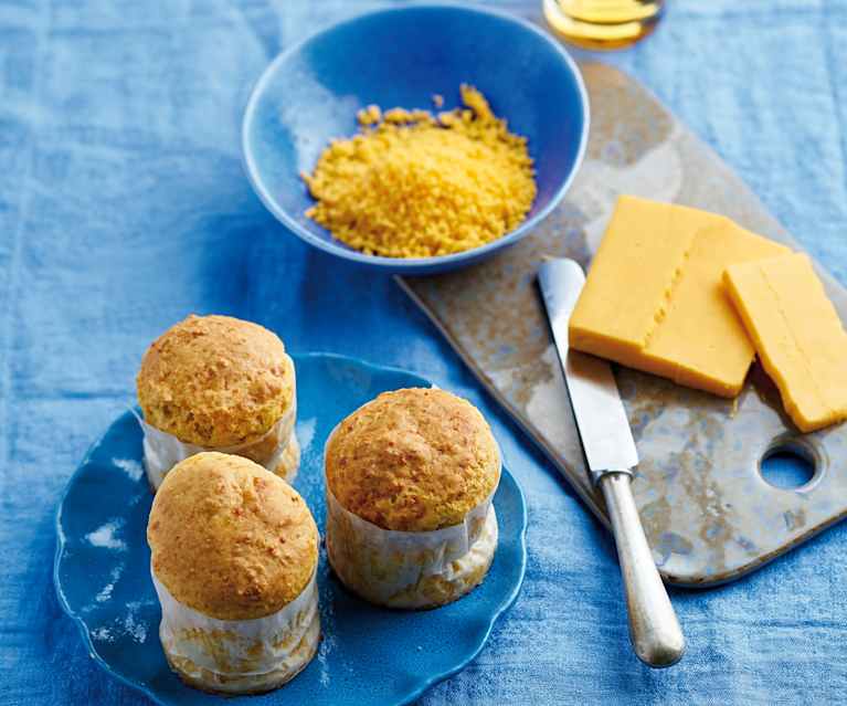 Pães de cerveja e queijo