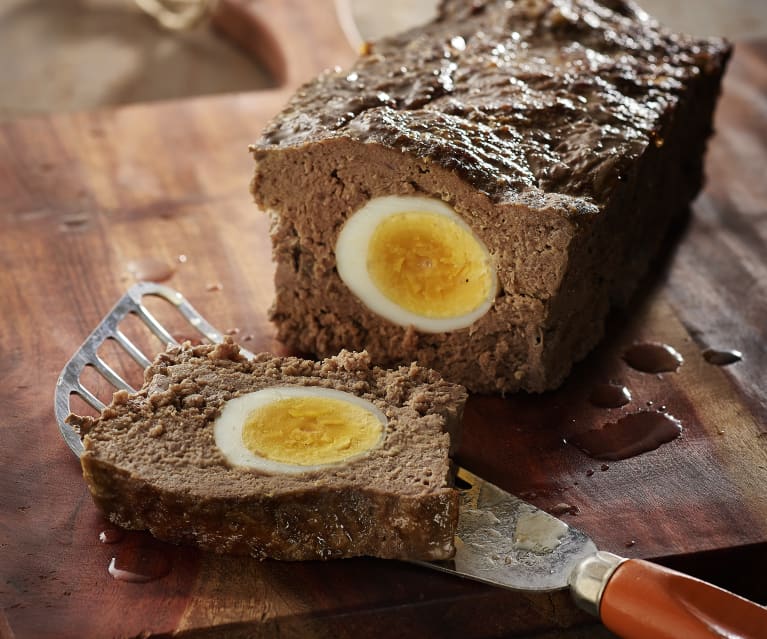 Terrina de carne con huevo duro