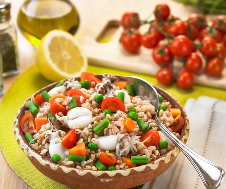 Farro con seppie e verdure