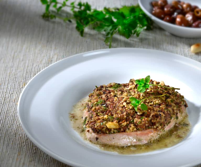 Tonno in pesto di mandorle e olive