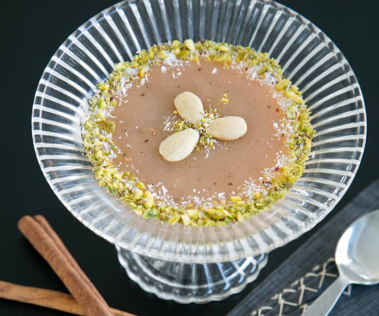 Spiced rice pudding (meghli)