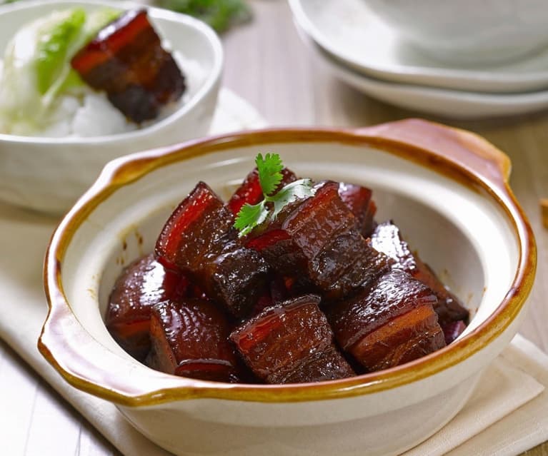 Hong shao rou (braised pork belly)