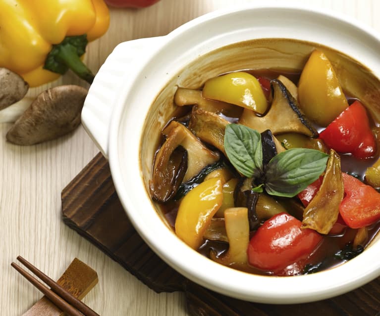 Peperonata all'orientale con funghi 