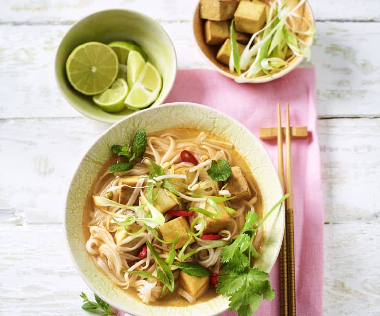 Zuppa di noodles vegetariana alla vietnamita - Cookidoo® – the official  Thermomix® recipe platform