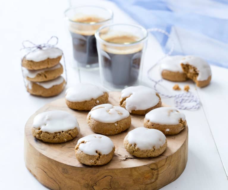 Pfeffernüsse (German spice biscuits)