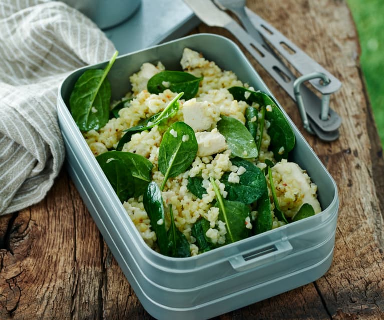 Hähnchen-Spinat-Salat mit Bulgur