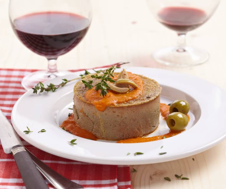 Gateau De Foie De Volaille Et Coulis De Tomate Aux Olives Cookidoo La Plateforme De Recettes Officielle De Thermomix