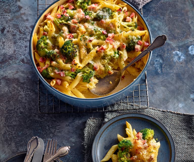  Gratinado de pasta con brócoli y jamón