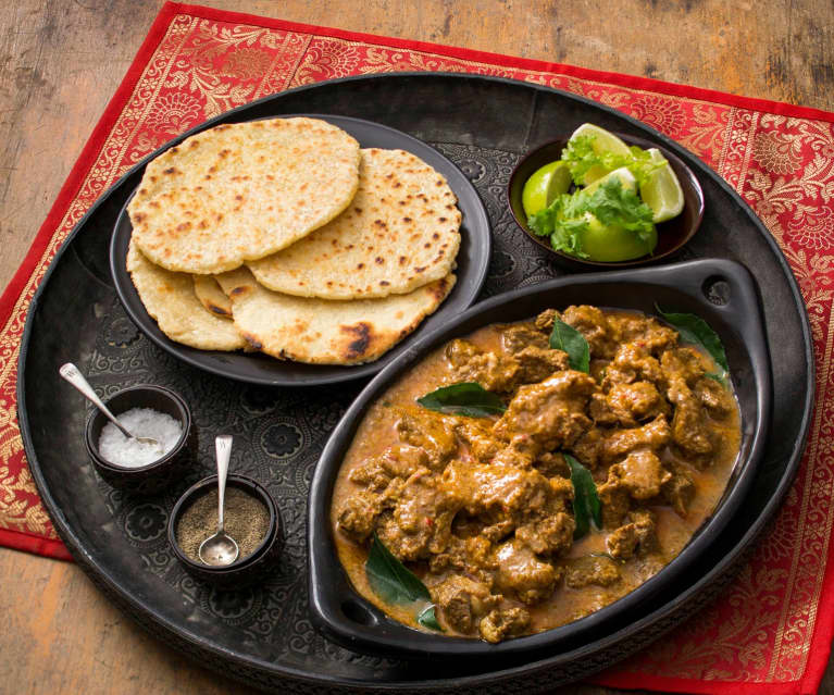 Kuruma iraichchi with coconut roti