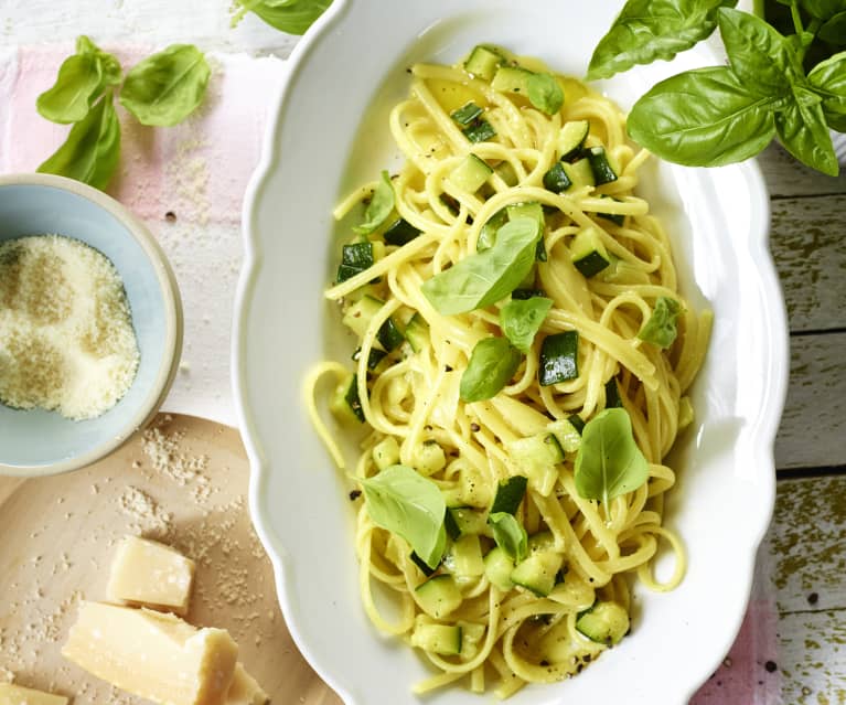 Linguine mit Zucchini-Carbonara