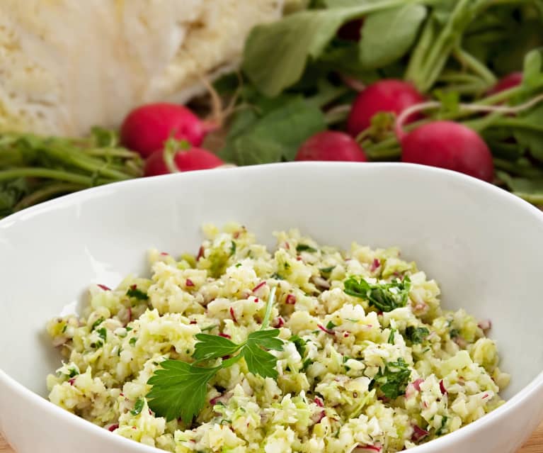 Ensalada de rabanitos y repollo