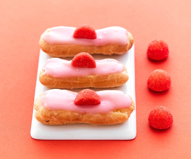 Mini éclair alla crema di caramelle alla fragola