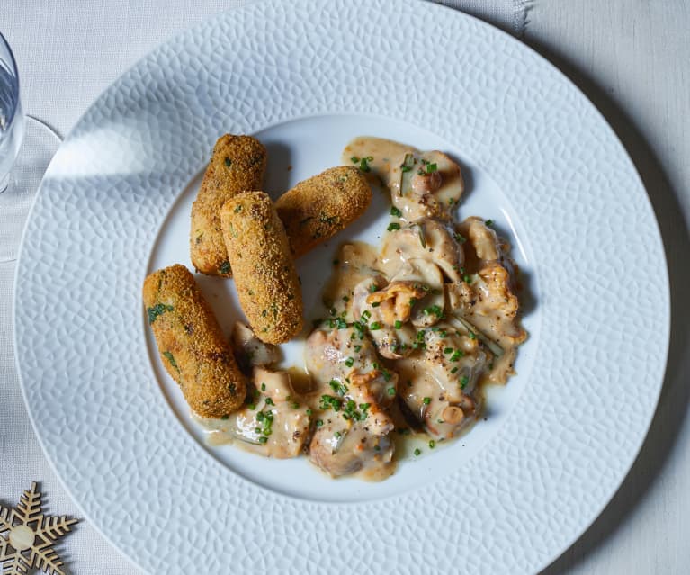 Waldpilzgeschnetzeltes mit Laugenkroketten