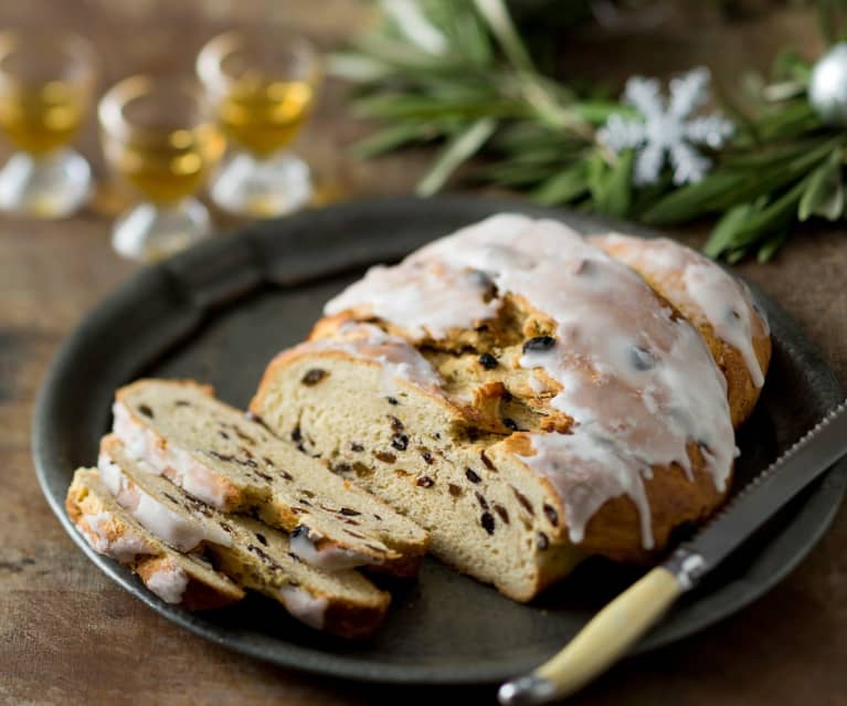 Stollen de Noël au fromage blanc - Cookidoo® – the official Thermomix®  recipe platform