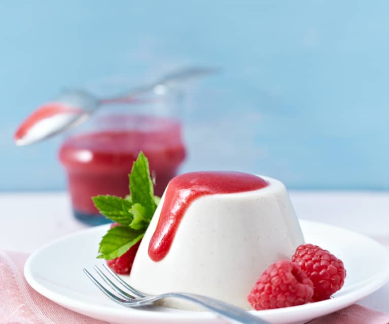 Cashew panna cotta with raspberry sauce Cashew panna cotta with raspberry sauce
