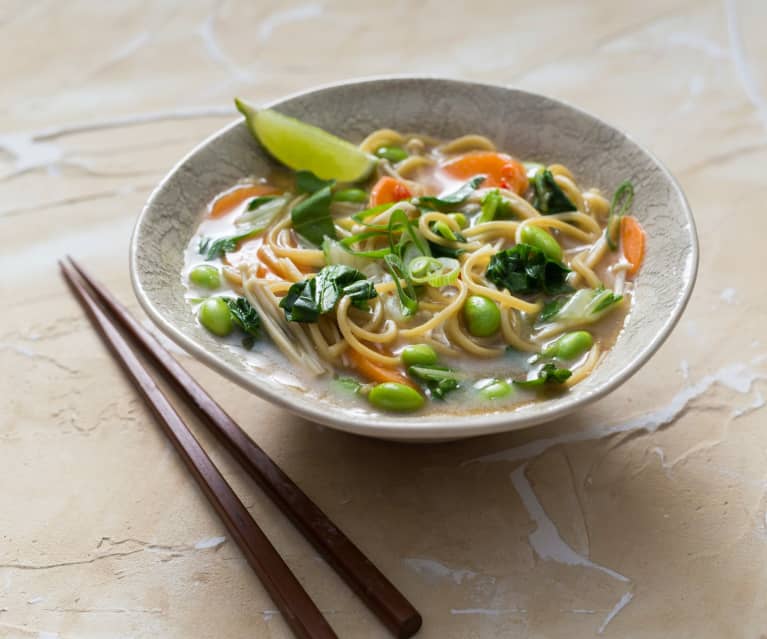 Sauté de nouilles ramen au tofu - 5 ingredients 15 minutes