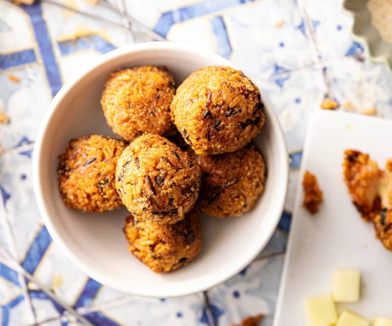 Bolinhos de arroz com tomate