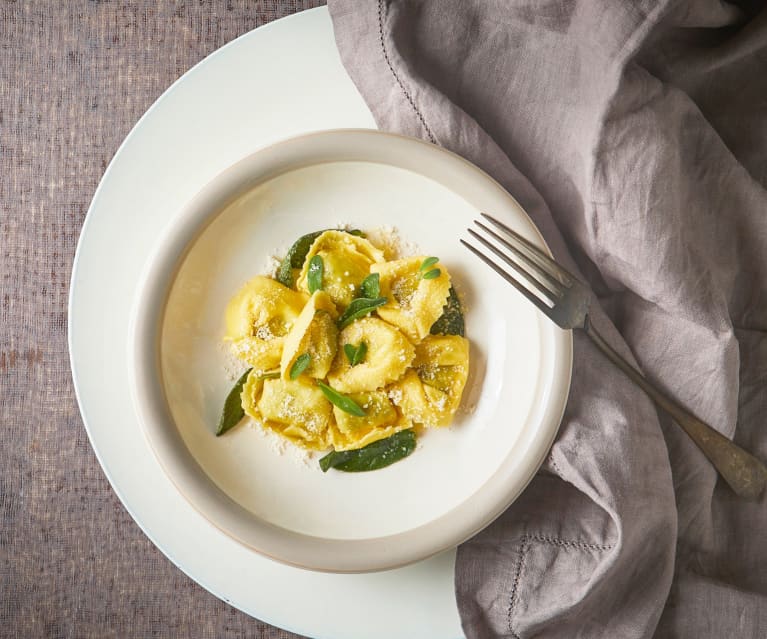 Tortelloni alle cime di rapa