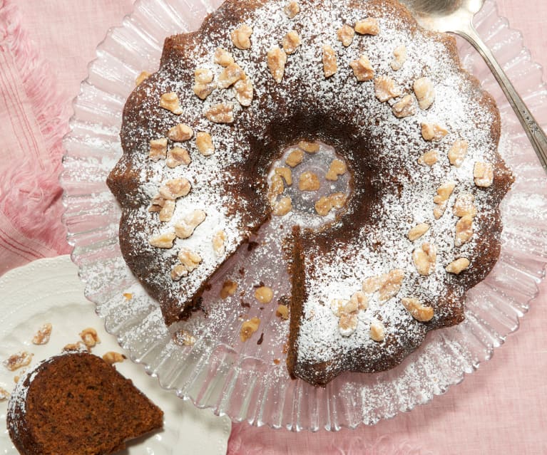 Gâteau Bundt aux carottes et aux noix