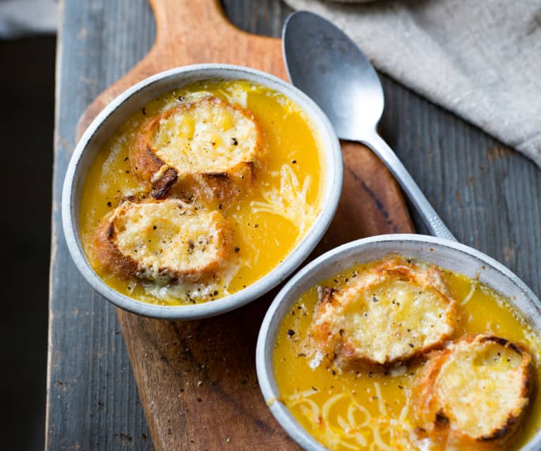 Soupe gratinée de butternut et oignon