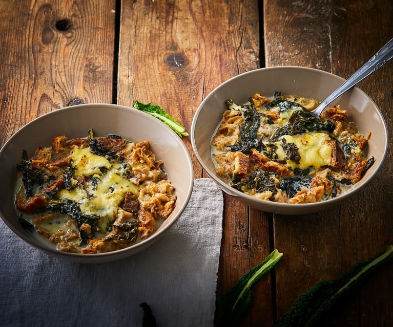 Zuppa di pane, cavolo nero e Fontina