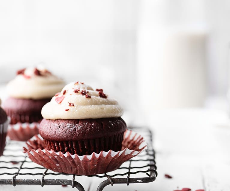 Veganské red velvet cupcaky