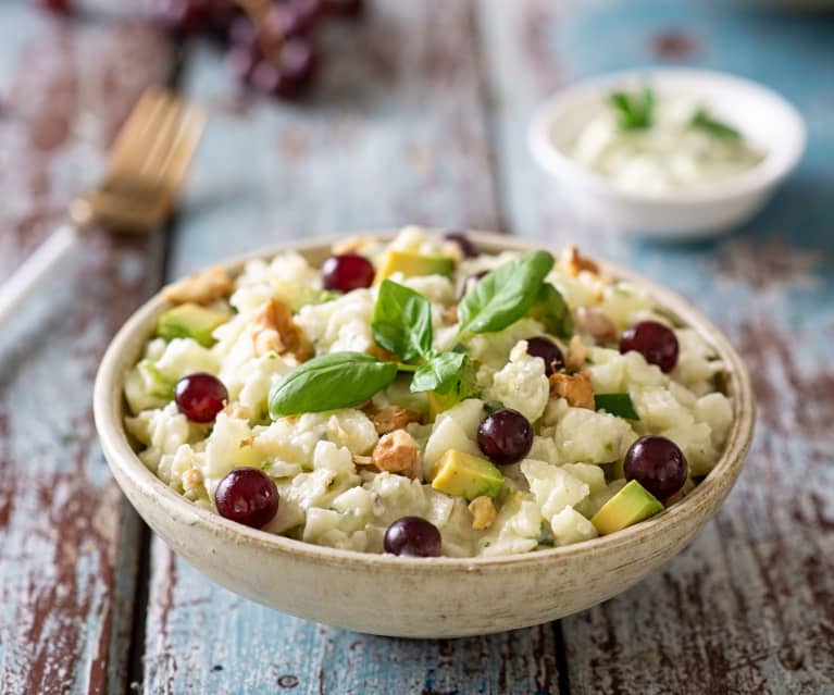 Ensalada waldorf con palta y mayonesa de verano