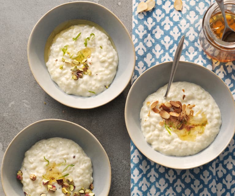 Arroz con leche, agua de rosas y pistachos (Sheer berenj) - Irán