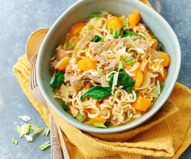 Ramen aux lamelles de bœuf, légumes et nouilles de riz - Cookidoo