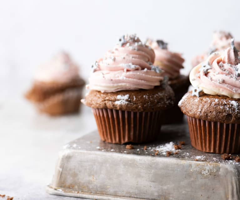 Cupcakes de chocolate com creme de manteiga sem glúten