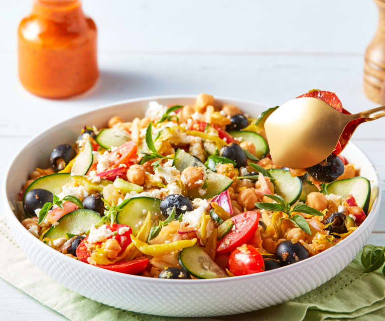 Mediterranean Chopped Salad with Roasted Red Pepper Dressing - Cookidoo® –  the official Thermomix® recipe platform