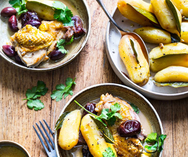 Poulet aux dattes, olives et pommes de terre