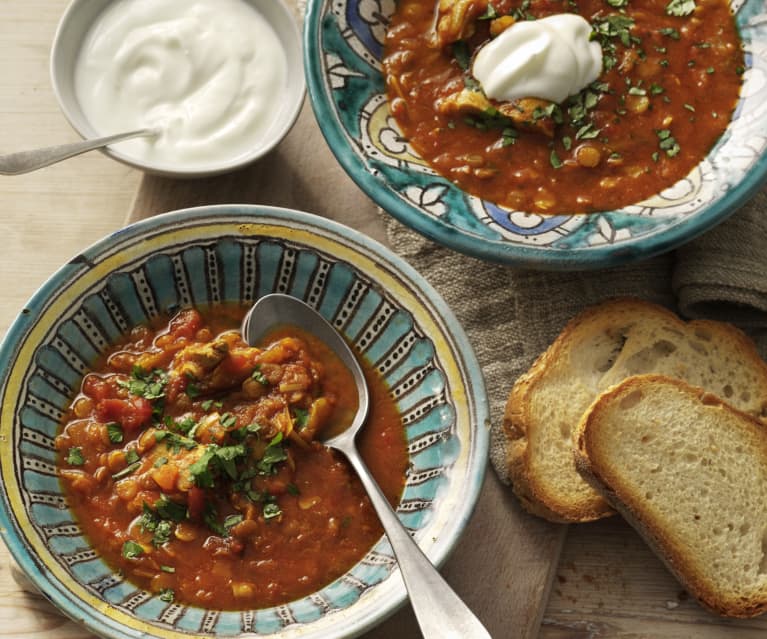 Marokkanische Harira-Suppe mit Hähnchen