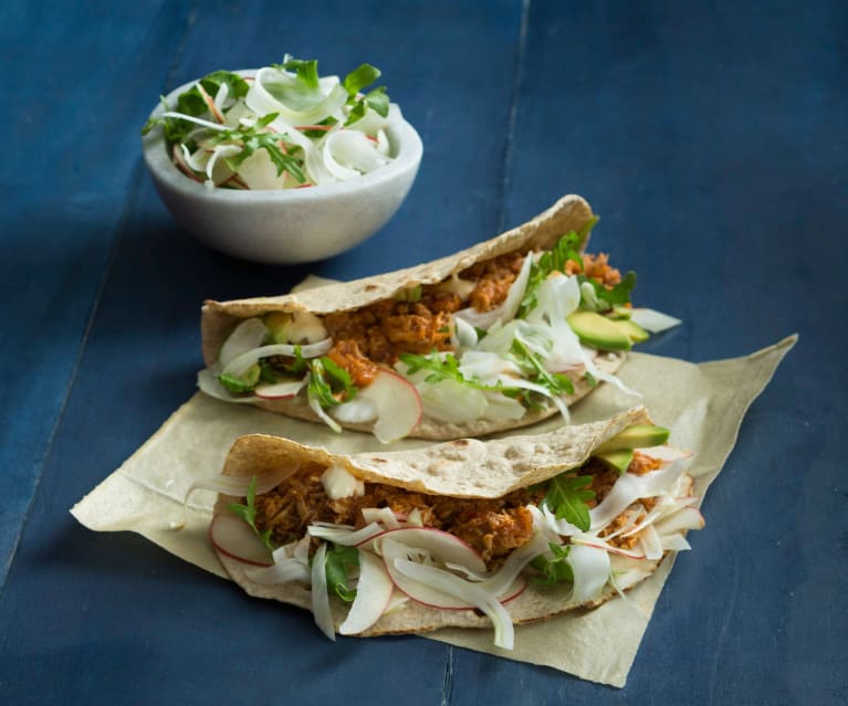 Pulled pork with apple and fennel salad