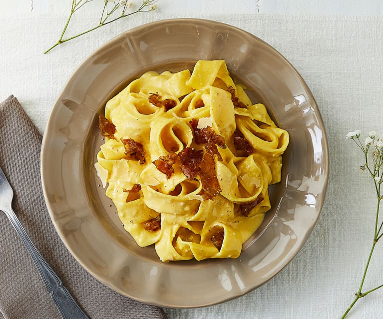 Pappardelle alla papalina