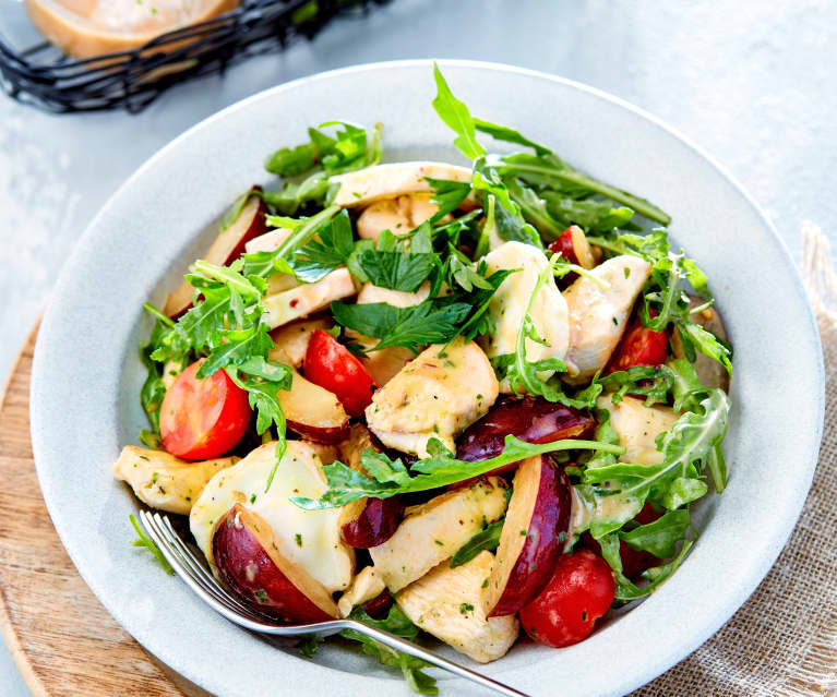 Zwetschgen-Hähnchen-Salat mit Ziegenkäse