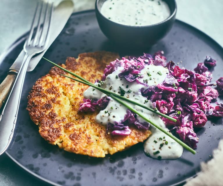 Rösti mit Rotkohl und Roquefort-Quark