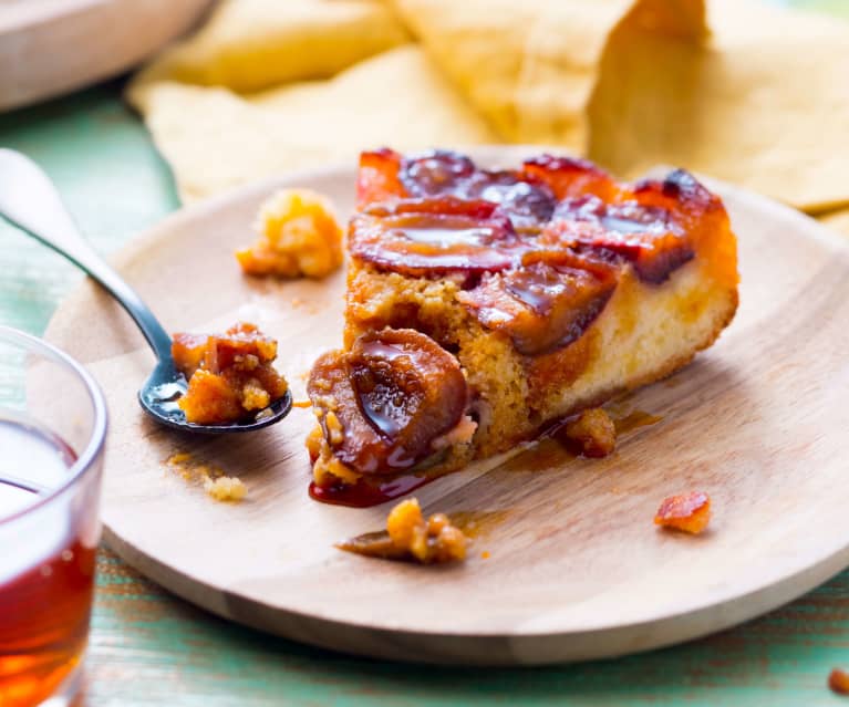 Gâteau renversé aux prunes et caramel