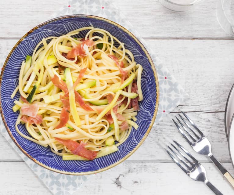 Tagliolini zucchine e culatello