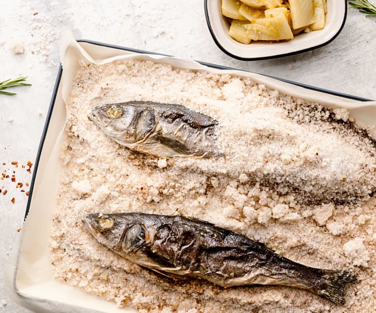 Poisson en croûte de sel à la méditerranéenne et fenouil caramélisé