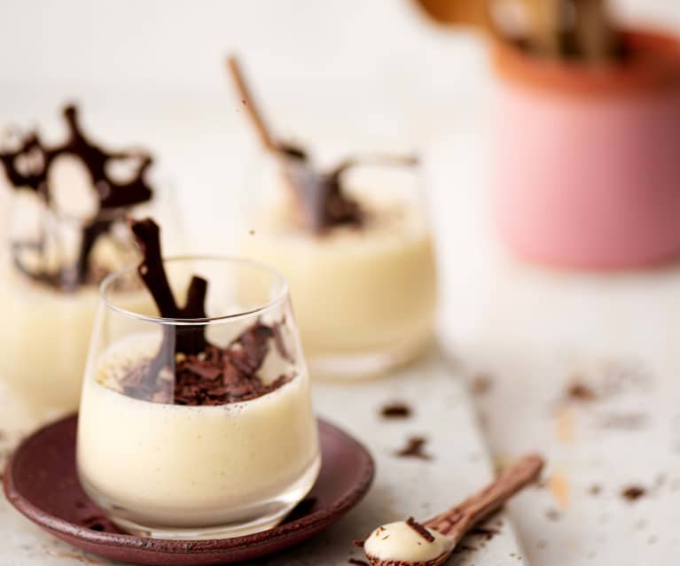 White Chocolate Mousse with Aquafaba