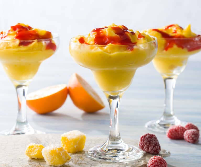 Sorbete de mango con coulís de frambuesa