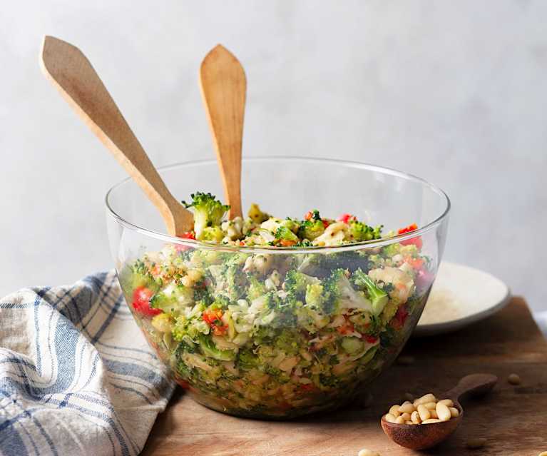 Erlebniskochen Brokkolisalat mit Pinienkernen