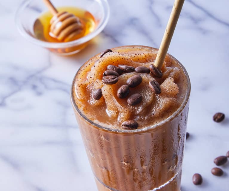 Frappé de café sin lácteos ni azúcar añadida - Cookidoo® – la plataforma de  recetas oficial de Thermomix®