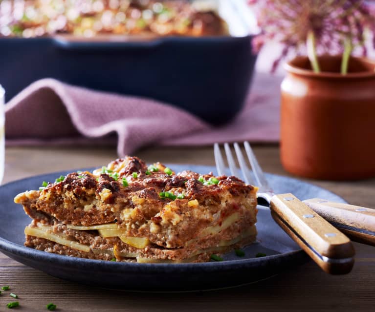 Kartoffel-Hackfleisch-Auflauf mit Röstzwiebelkruste