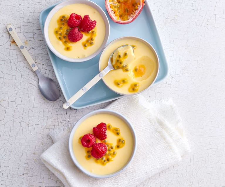 Crème brûlée au lait de coco et fruits de la passion - Recette