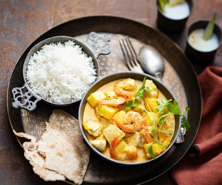 Recette Curry de volaille à l'ananas, riz aux amandes