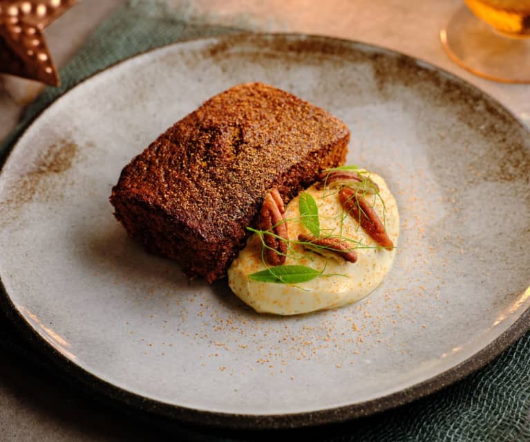 Carrot Cake with Pecans and Vanilla